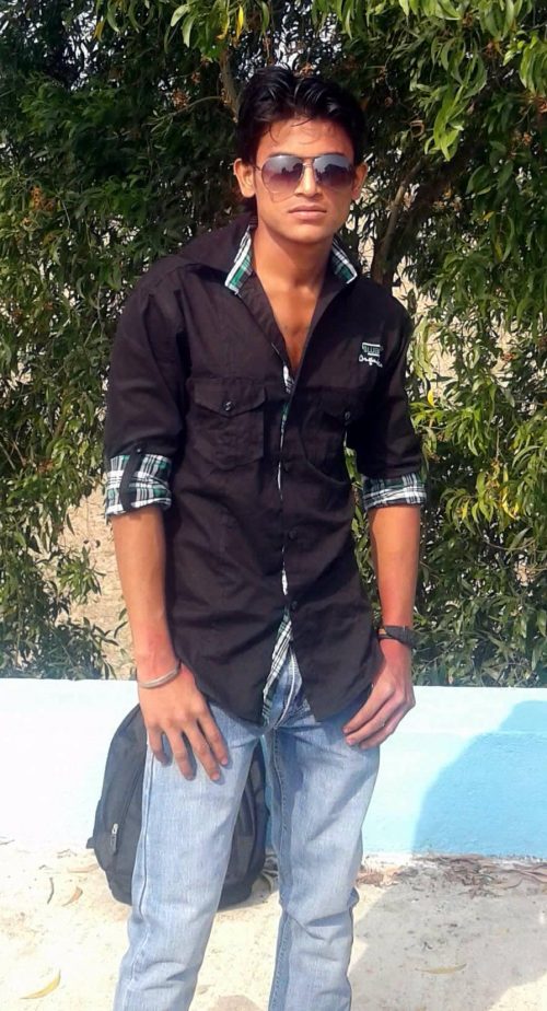 Hello!!!!!!my loving all frnd. m "kausik"frm orissa. I need a girl friend, ha...