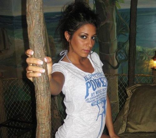Am a very nice and good looking lady who likes swimming, reading and listenin...