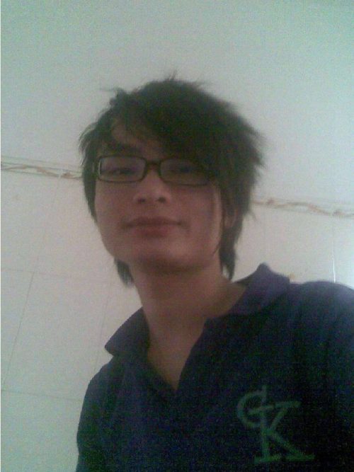 I like a quiet person, boring like to go to the park. Women have high demands...