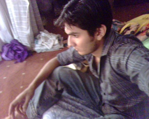 HEY I M JAWAD FROM KARACHI ITS MY ID MR. JAVVI@HOTMAIL. COM MY NUM 0092345213...