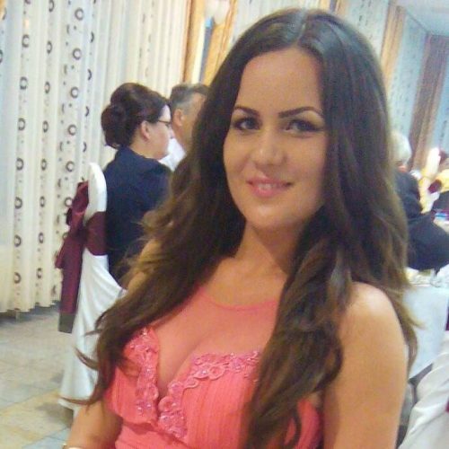 My name is am a woman with good heart very good at what I do, am a nurse by p...
