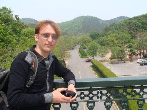 I am doctor. and  i am looking for female any age is ok.