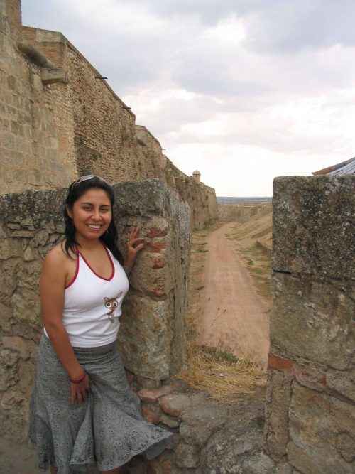 Only to people looking for a life partner. I am a true reliable woman, educat...