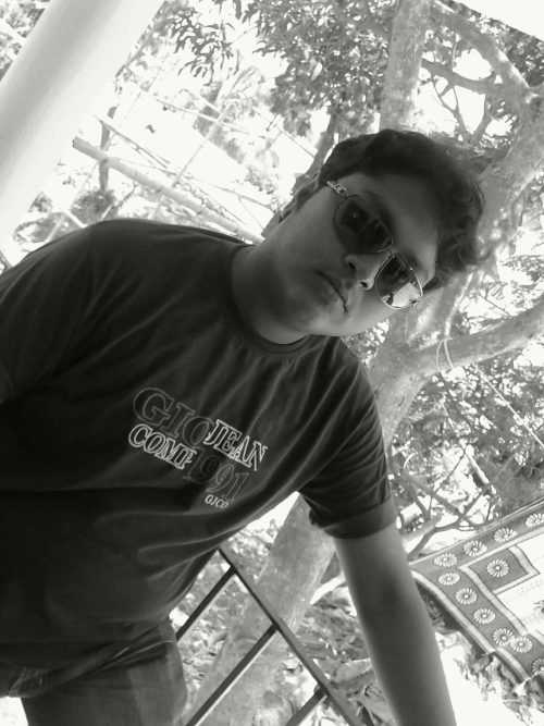 Hi
friend's my self chiranjib. I am a computer
engineer. & owner
of I.T SO...