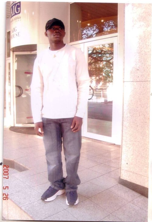 Well i am single and has no kids, Am called Prince Benjamin i live in Germany...