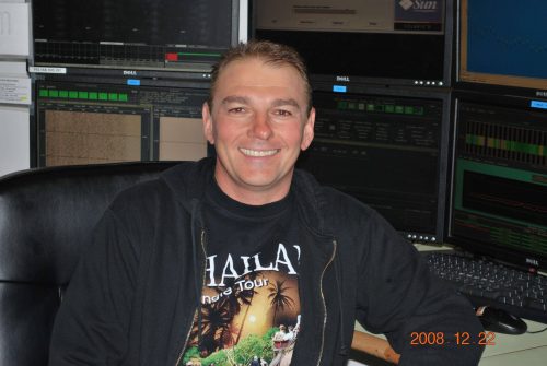 I am a professional who works in the 
offshore Oil Exploration Industry that...