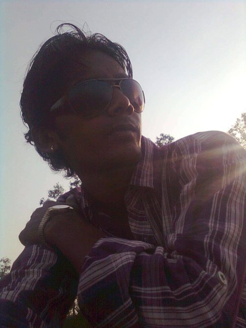 . 
. 
I m fRiEnDlY, nAuGhTy, fUn-lOvInG, eXTrOVeT...I m rEaLlY cOol pErSoN..l...