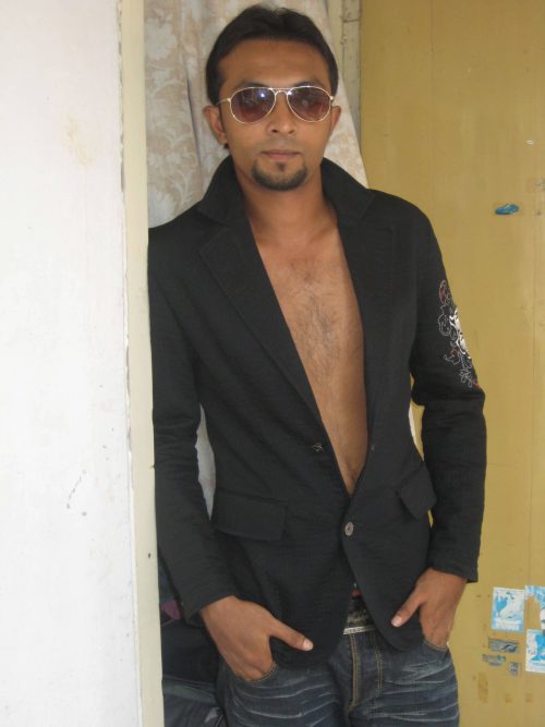 Hello sweet heart i am.... ...........for you.....
