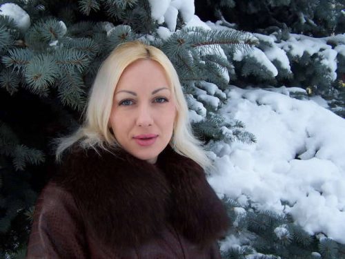IÂ’m a pleasant person, sociable, easy-going, like to joke, have a wonderful ...