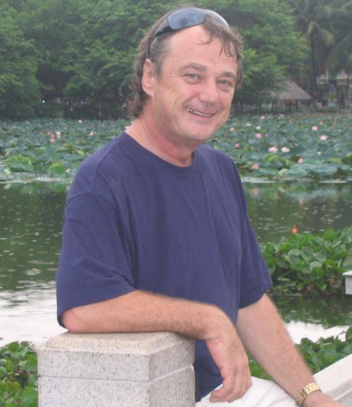 I need a woman that is lovable and thats needs lots of love - slim and pretty...