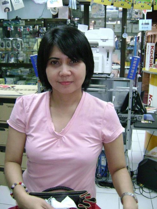 I'm simple, laid back and family oriented type of person. I like movies, tele...
