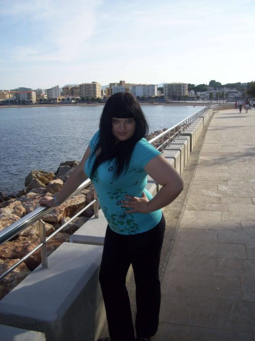 I am looking for someone really sincere, nice, caring and sharing.